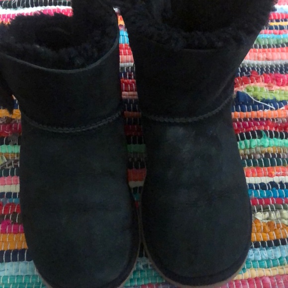 Ugg Australia short black boots - Picture 2 of 16